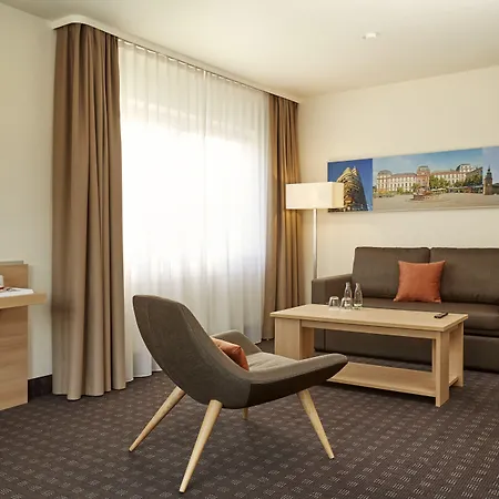 H+ Hotel