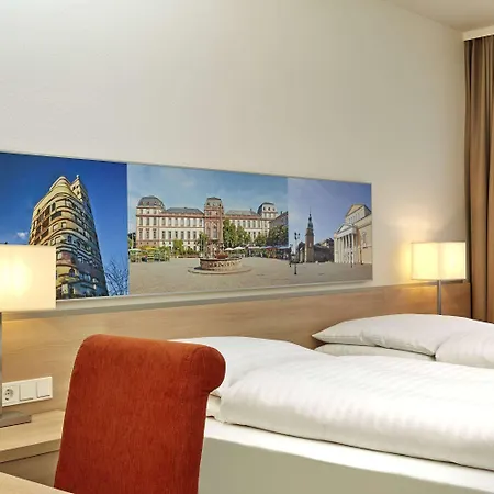 H+ Hotel 4*