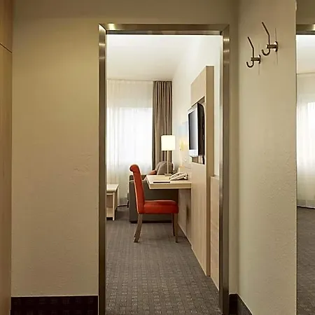 H+ Hotel 4*