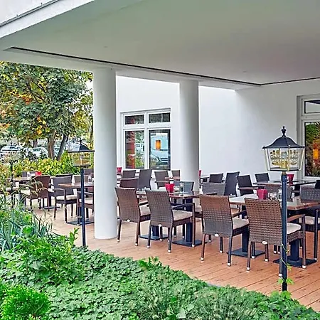 Hotel H+ 4*
