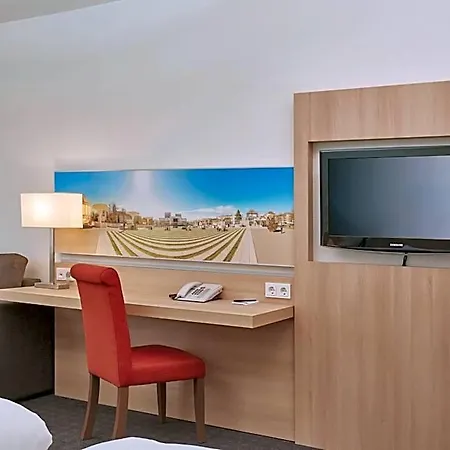H+ Hotel
