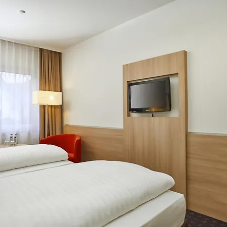H+ Hotel 4*