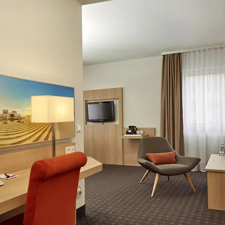 H+ Hotel 4*