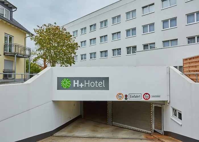 Hotel H+ 4*